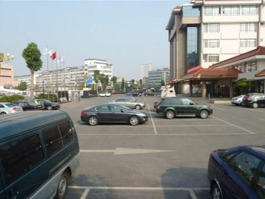 Ondine International Hotel Zhenjiang  Dış mekan fotoğraf